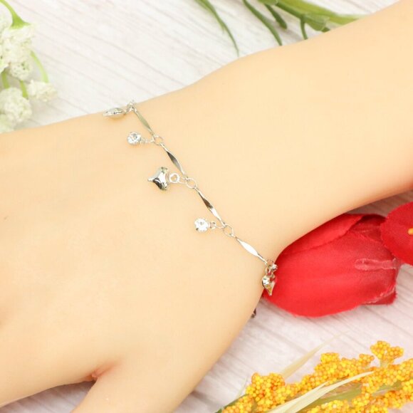 "Trendy Handmade Bracelet – A Thoughtful Gift for Girls & Women | UNVRC1134 - Picture 9 of 10